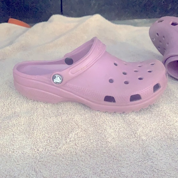 Crocs 💜 - Picture 3 of 4